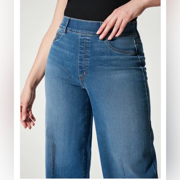 SPANX EveryWear Seamed-Front Wide Leg Shaping Stretch Jeans Women’s Size Medium - Picture 3 of 11